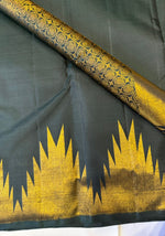 Load image into Gallery viewer, Classic Dark Pine Green 2gm Zari Kanchipuram Handloom Silk Saree SS26904
