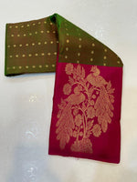 Load image into Gallery viewer, Classic Olive Green &amp; Dark Pink Elegance Kanchipuram Handloom Silk Saree SS25339
