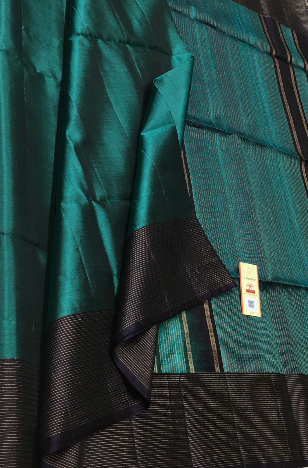 Classic Teal Green & Black Elegance Handloom Soft Silk Saree SS26468