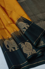 Load image into Gallery viewer, Classic Mango Yellow &amp; Bottle Green Handloom Soft Silk Saree SS27268
