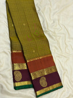 Load image into Gallery viewer, Classic Shimmer Gold &amp; Plum 2gm Zari Oosi Checks Elegance Kanchipuram Handloom Silk Saree SS27639
