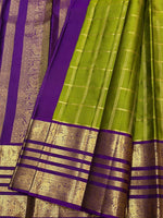 Load image into Gallery viewer, Classic Olive Green &amp; Violet 2gm Zari Vaira Oosi Checks Elegance Kanchipuram Handloom Silk Saree SS27602
