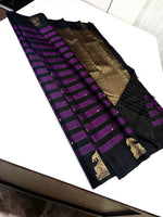 Load image into Gallery viewer, Classic Charcoal Black &amp; Lavender 2gm Zari Bridal Elegance Kanchipuram Handloom Silk Saree SS28642
