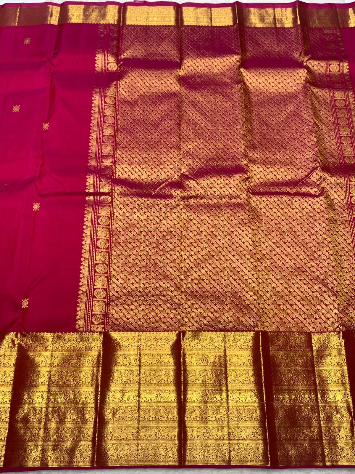 Classic Magenta Pink 2gm Zari Bridal Elegance Kanchipuram Handloom Silk Saree SS25368