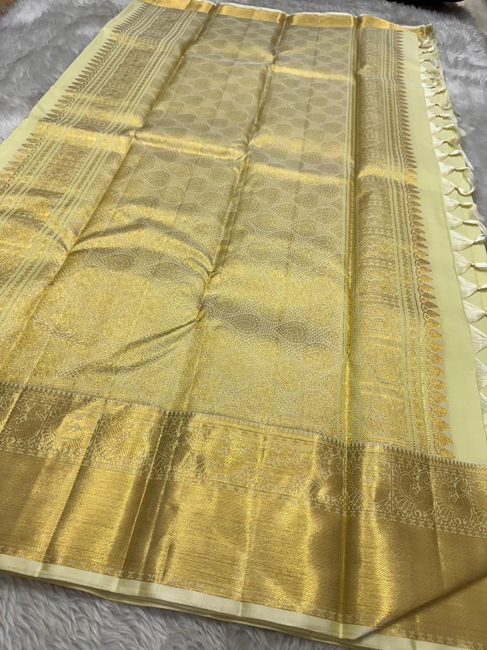 Classic Pista Green Kanchipuram Handloom Silk Saree SS26044