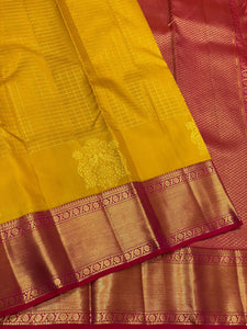 Classic Mustard Yellow & Pink 2gm Zari Vaira Oosi Checks Elegance Kanjivaram Handloom Silk Saree SS23404