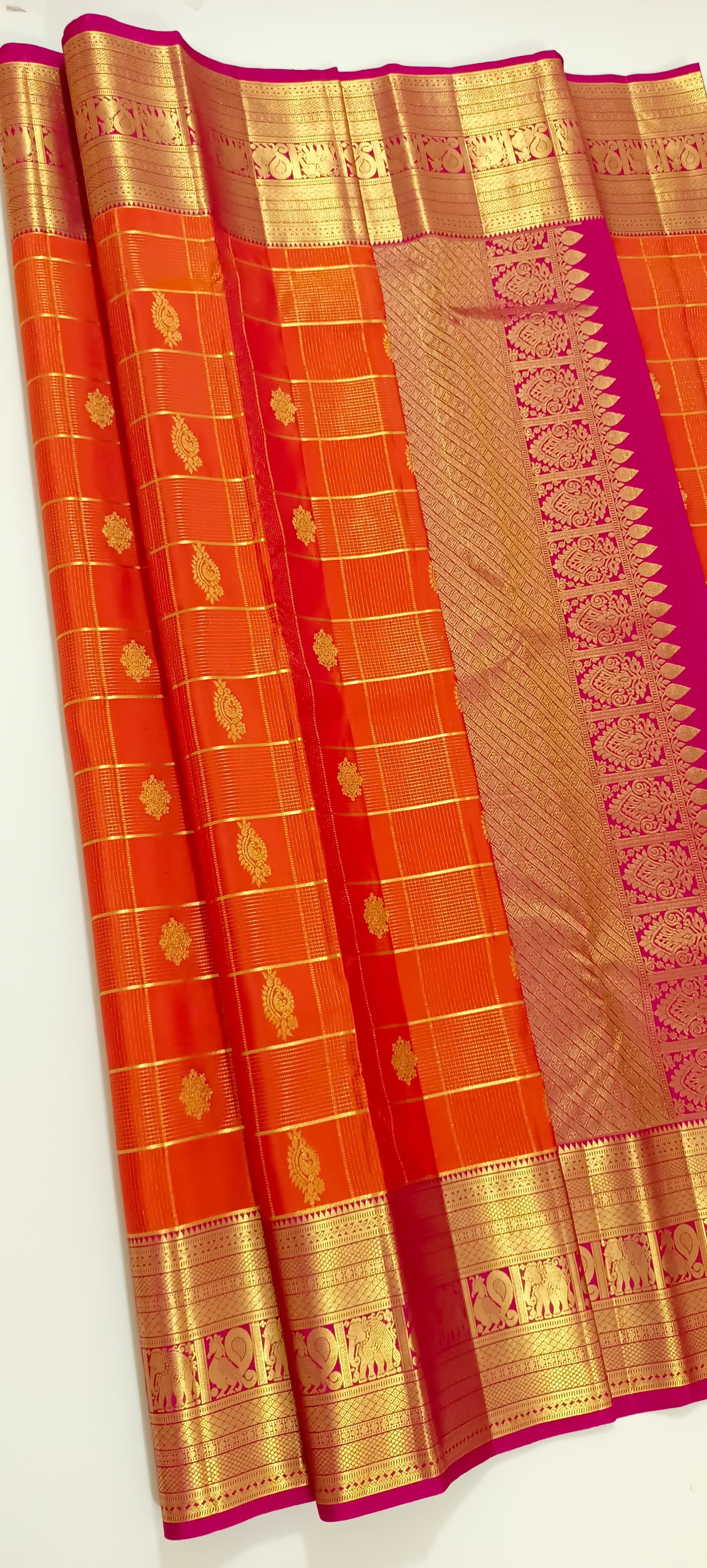 Classic Orange & Rani Pink 2gm Zari Vaira Oosi Elegance Kanchipuram Handloom Silk Saree SS25268