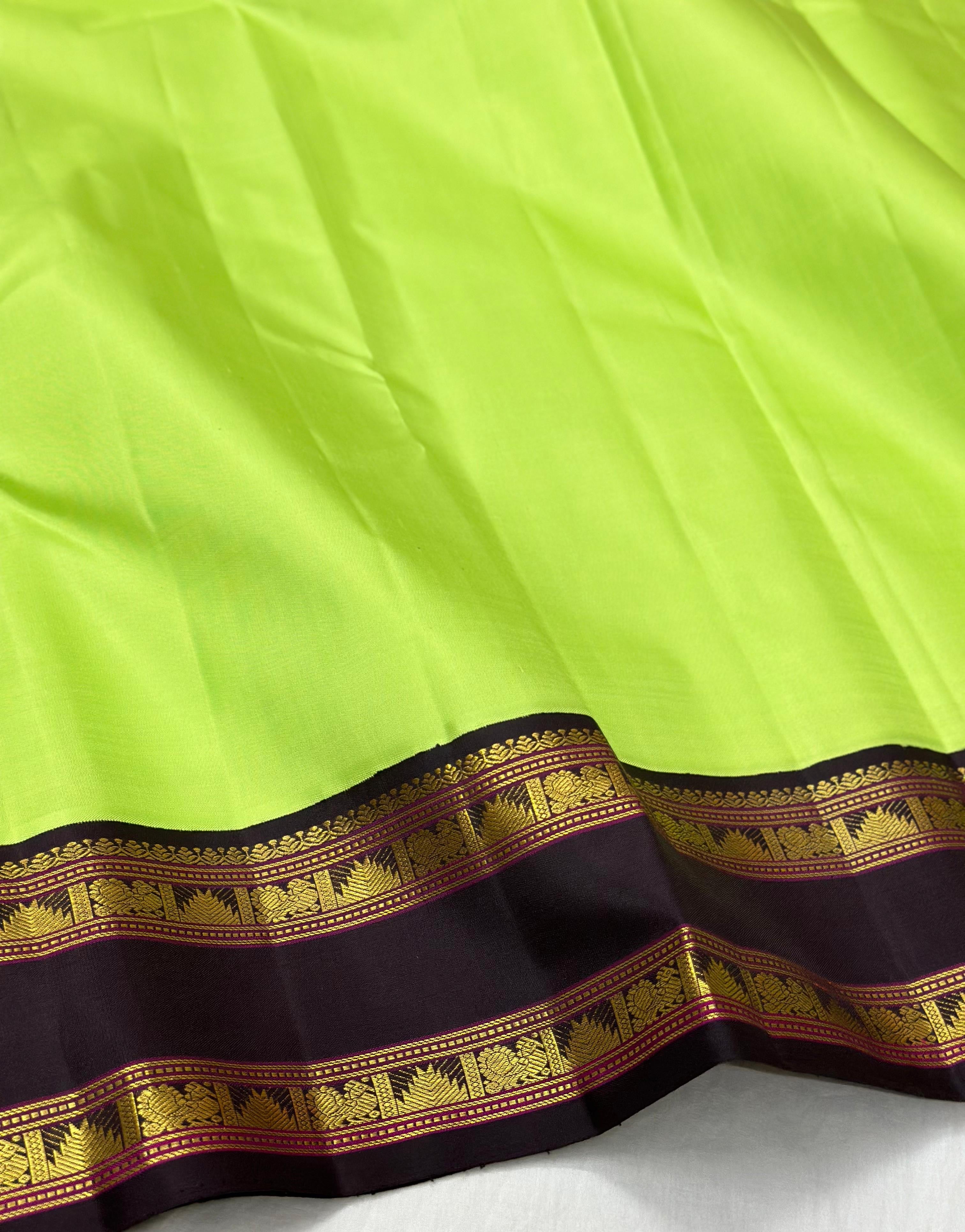 Classic Neon Green & Black 2gm Zari Elegance Kanchipuram Handloom Silk Saree SS23552