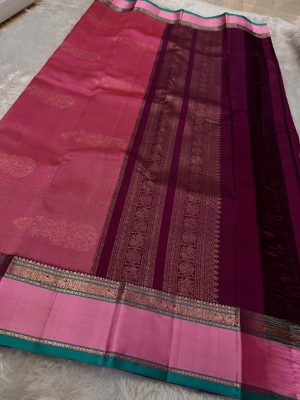 Classic Berry Wine & Light Pink Elegance Kanchipuram Handloom Silk Saree SS24536