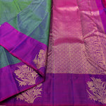 Load image into Gallery viewer, Classic Peacock Green &amp; Vadamalli 2gm Zari Kanchipuram Handloom Silk Saree SS26298
