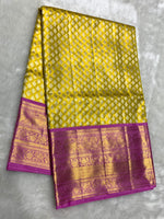 Load image into Gallery viewer, Classic Gold &amp; Pinkish Purple 2gm Zari Bridal Elegance Kanchipuram Handloom Silk Saree SS25283
