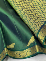 Load image into Gallery viewer, Classic Peacock Green 2gm Zari Elegance Kanchipuram Handloom Silk Saree SS25250
