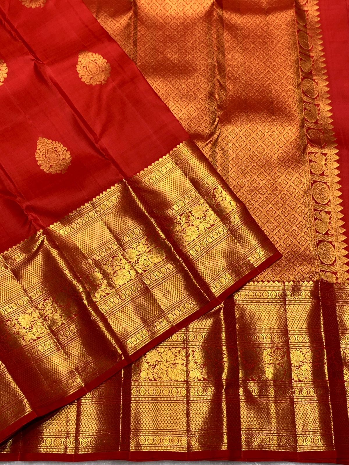 Classic Orange Elegance Kanchipuram Handloom Silk Saree SS25433