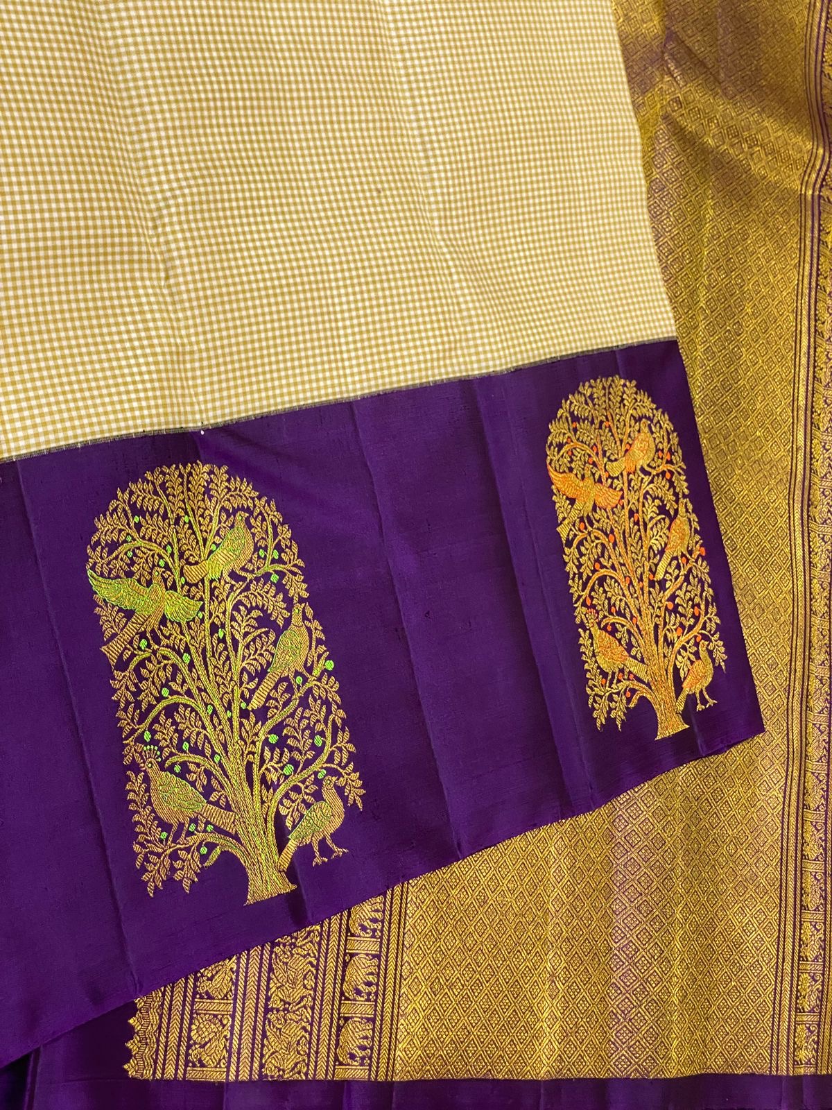 Classic Butter Cream & Violet Meena Butta Kanchipuram Handloom Silk Saree SS26324
