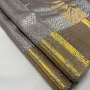 Classic Pastel Grey Korvai Zari 1gm Zari Bridal Elegance Kanchipuram Handloom Silk Saree SS26059