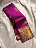 Load image into Gallery viewer, Classic Wine Red Bridal Elegance Kanchipuram Handloom Silk Saree SS26084
