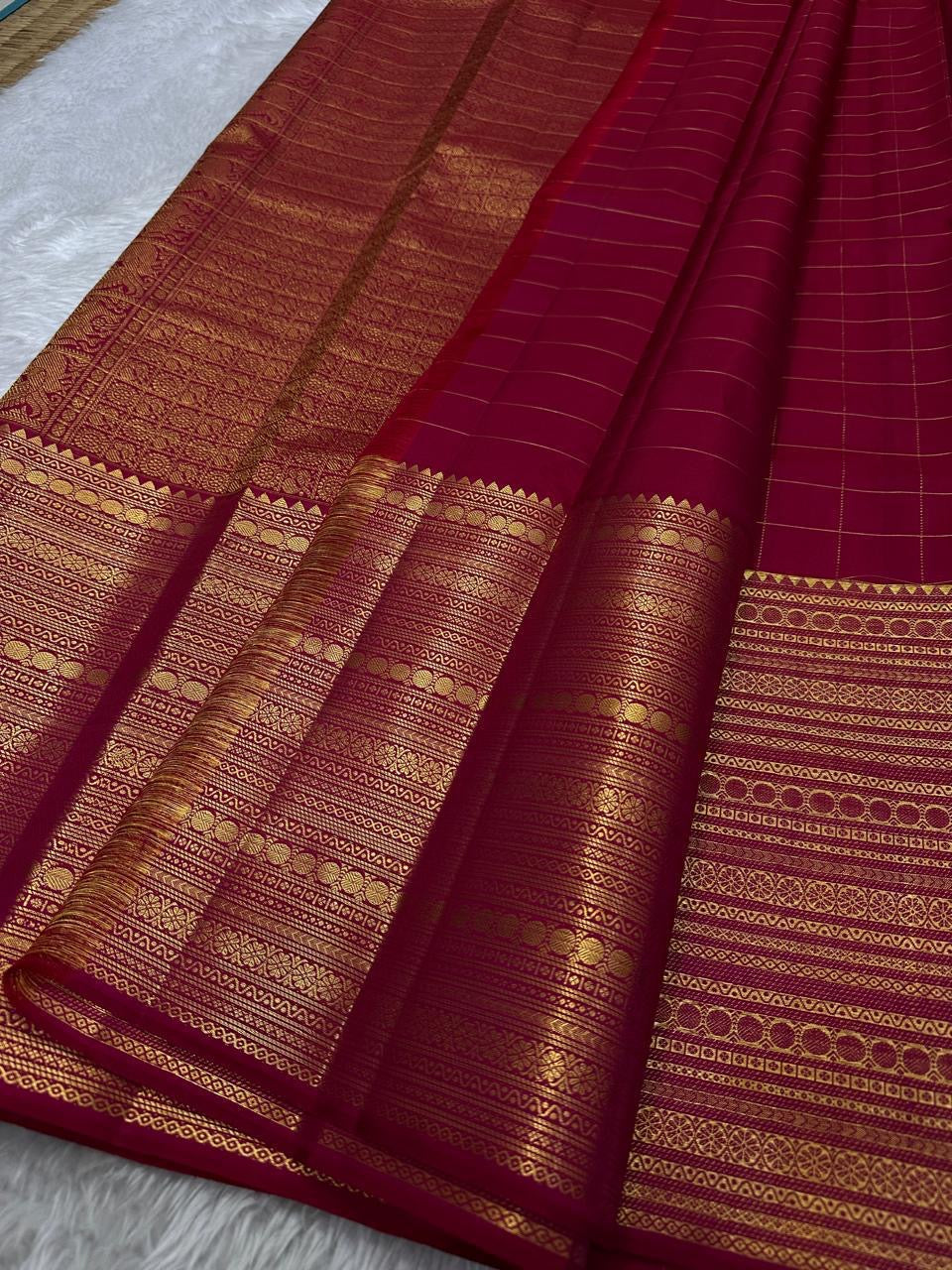 Dark Pink Elegance Kanchipuram Handloom Silk Saree SS24523