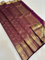 Load image into Gallery viewer, Classic Wine Red Bridal Elegance Kanchipuram Handloom Silk Saree SS26639
