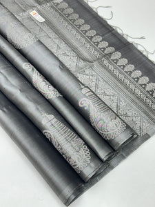 Classic Silver Grey Elegance Handloom Soft Silk Saree SS24276