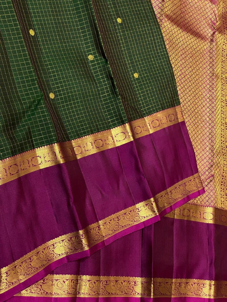 Classic Bottle Green & Wine Purple 2gm Zari Vaira Oosi Kanchipuram Handloom Silk Saree SS25587