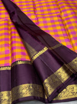 Load image into Gallery viewer, Classic Pink Checker &amp; Aubergine 2gm Zari Elegance Kanchipuram Handloom Silk Saree SS28292
