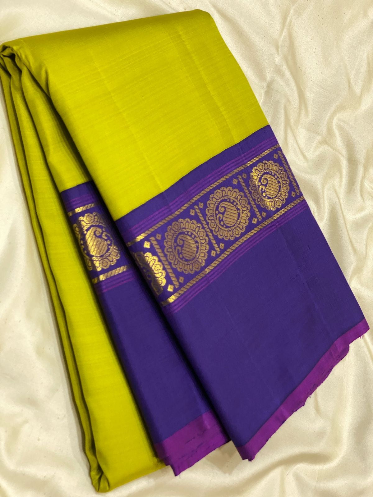 Classic Olive Green & Violet 2gm Zari Elegance Kanchipuram Handloom Silk Saree SS25305