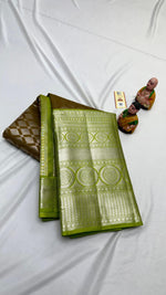 Load image into Gallery viewer, Classic Moss Brown &amp; Spring Green Elegance Kanchipuram Handloom Silk Saree SS24489
