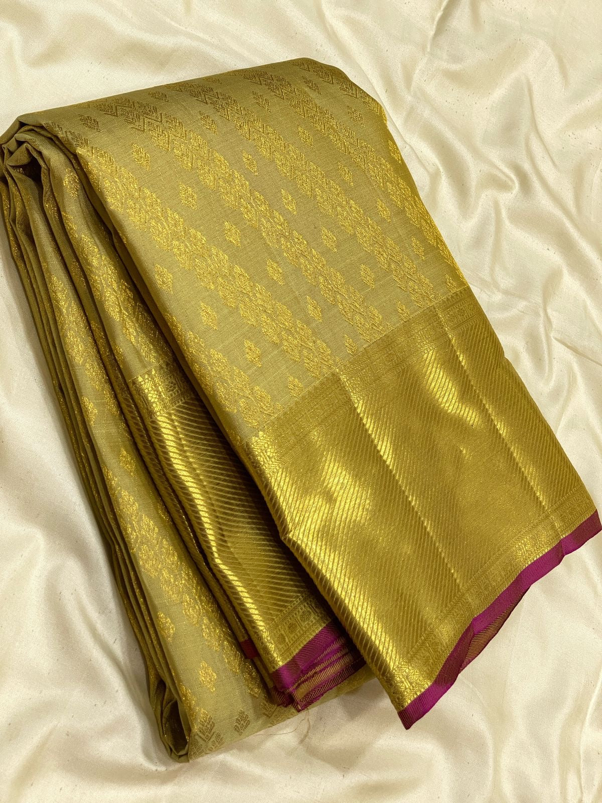 Classic Moss Green & Jam Purple 2gm Zari Kanchipuram Handloom Silk Saree SS25617