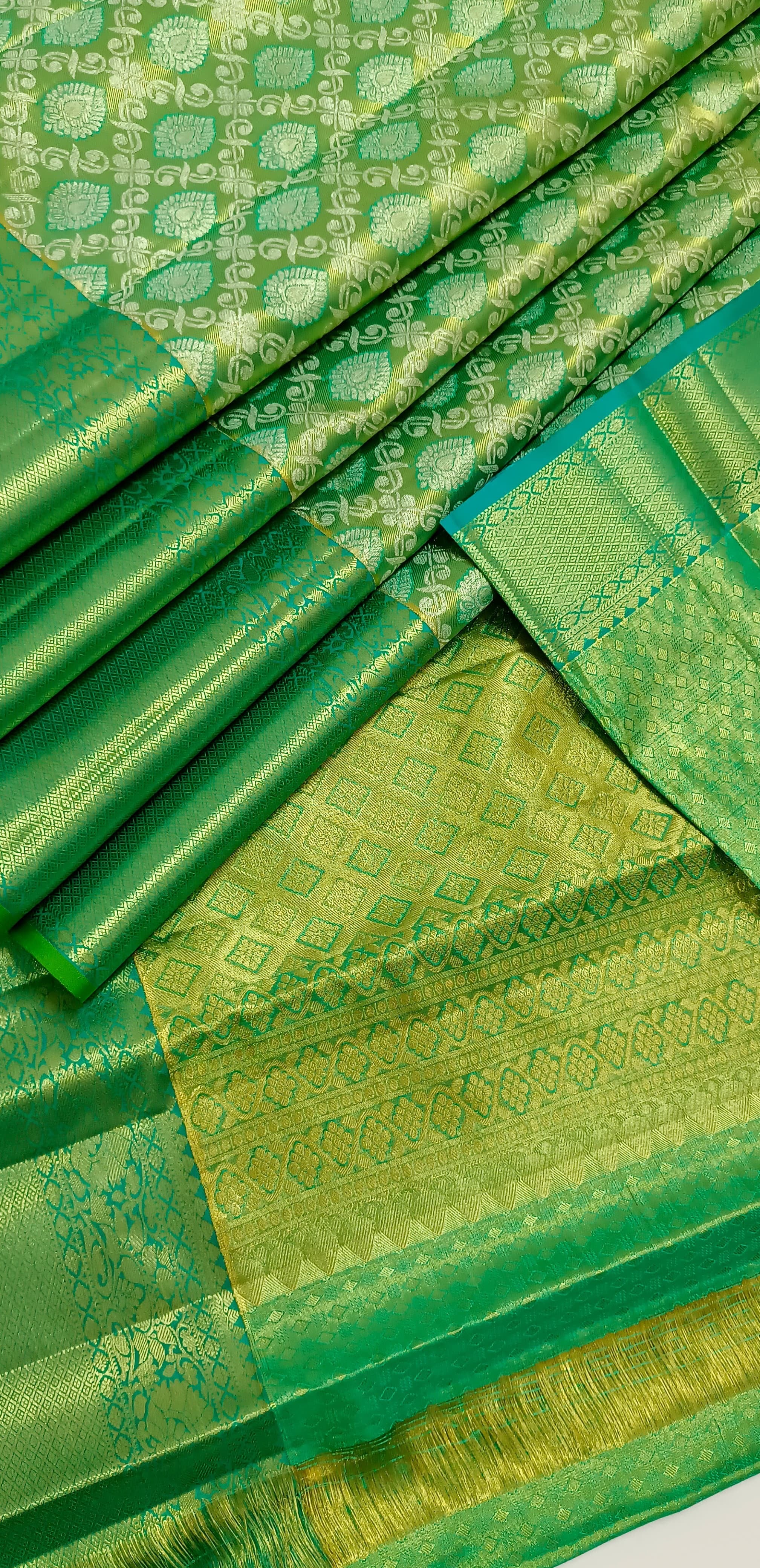 Classic Sea Green Elegance Kanchipuram Handloom Silk Saree SS24818