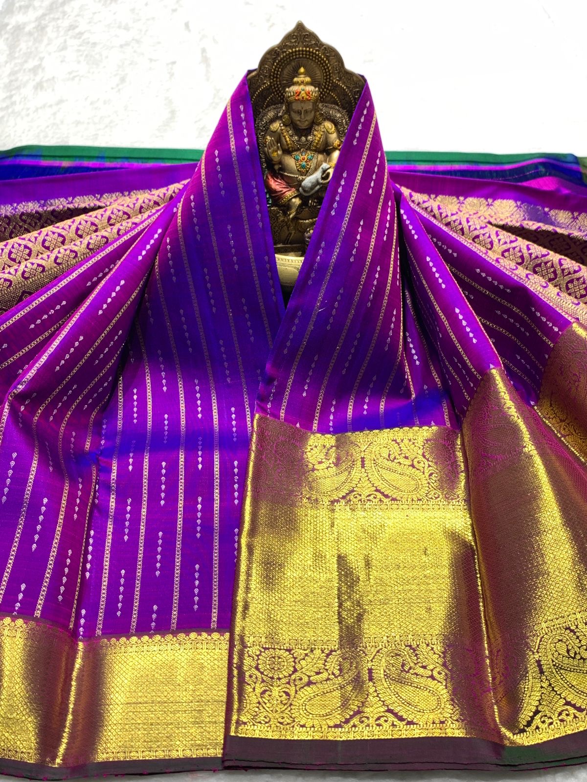 Classic Purple & Green 2gm Zari Bridal Elegance Kanchipuram Handloom Silk Saree SS25569