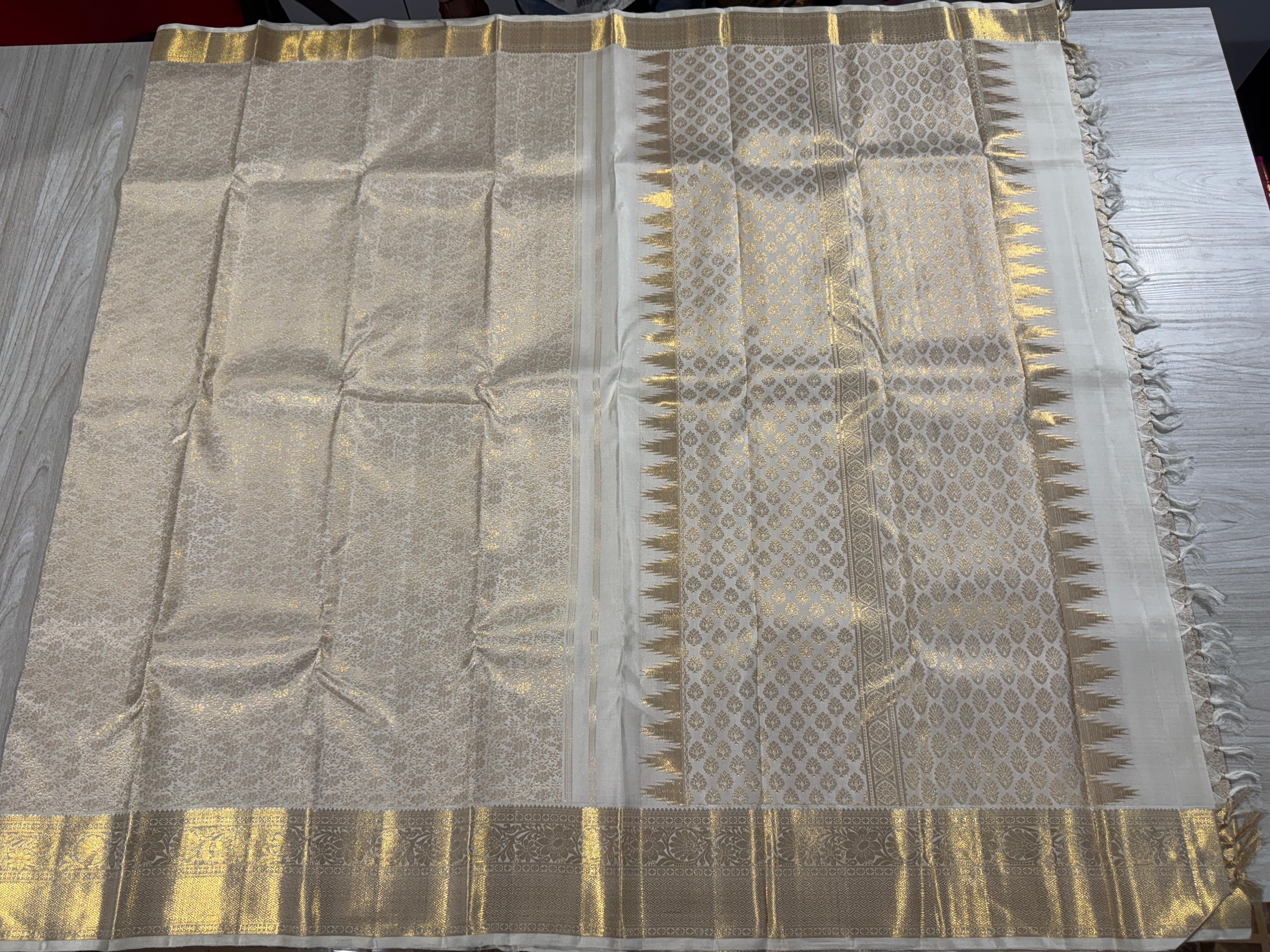 Classic Pastel Grey Floral Bridal Elegance Kanchipuram Handloom Silk Saree SS25968