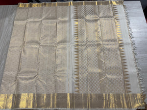 Classic Pastel Grey Floral Bridal Elegance Kanchipuram Handloom Silk Saree SS25968