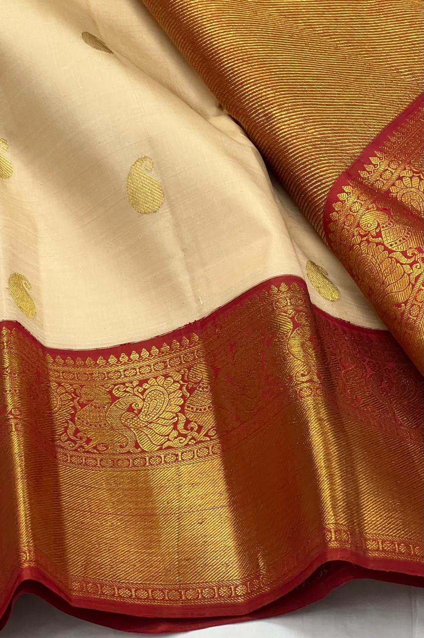 Classic Butter Cream & Chilli Red 2gm Zari Elegance Kanchipuram Handloom Silk Saree SS25628