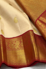 Load image into Gallery viewer, Classic Butter Cream &amp; Chilli Red 2gm Zari Elegance Kanchipuram Handloom Silk Saree SS25628

