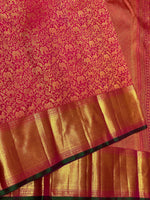 Load image into Gallery viewer, Classic Deep Pink &amp; Dark Green 2gm Zari Kanchipuram Handloom Silk Saree SS25616
