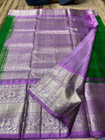 Load image into Gallery viewer, Classic Kelly Green &amp; Lavender Elegance Kanchipuram Handloom Silk Saree SS28439
