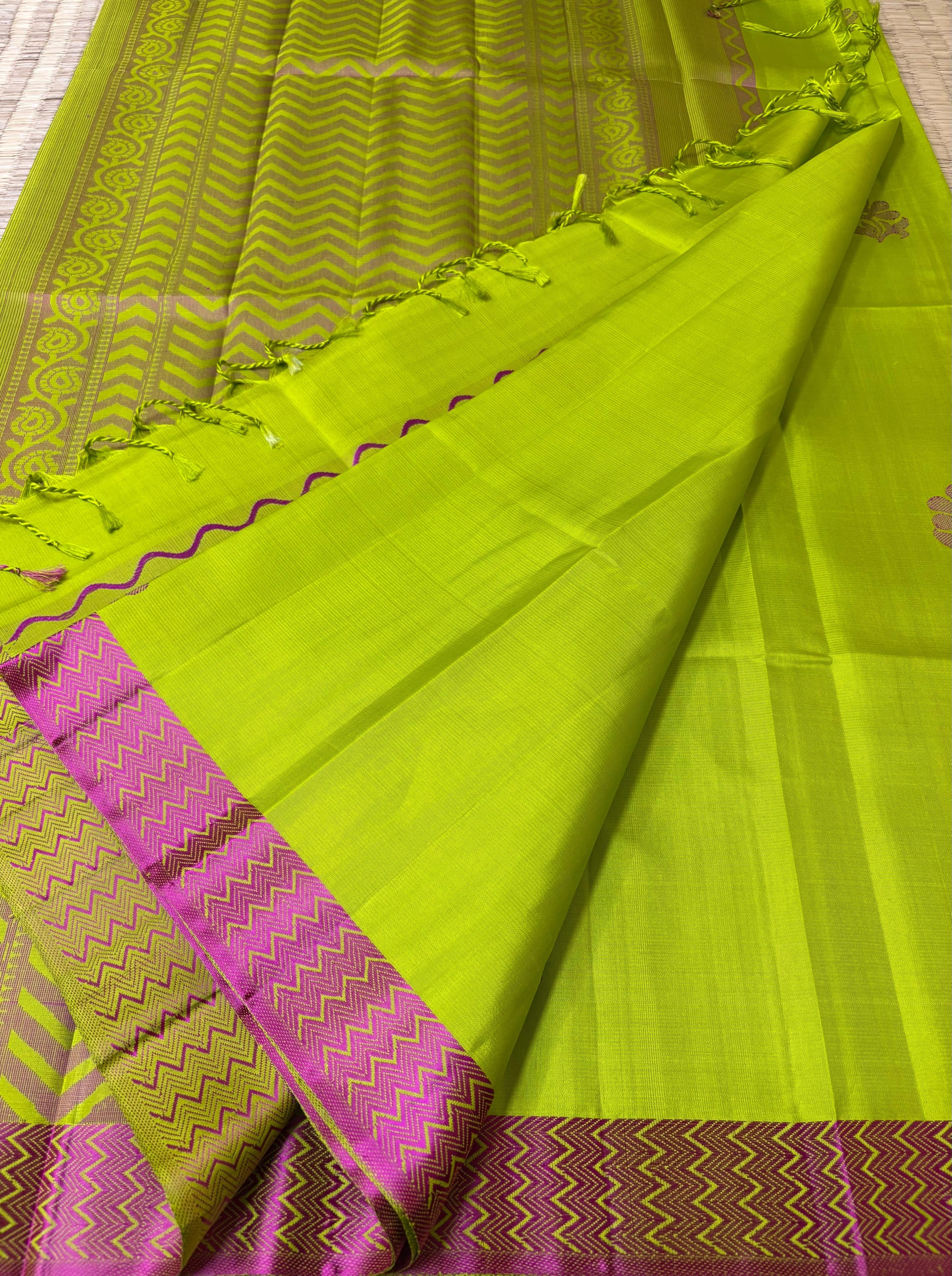 Classic Lime Green & Pink Elegance Handloom Soft Silk Saree SS24086