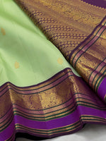 Load image into Gallery viewer, Classic Pista Green &amp; Violet 2gm Zari Kanchipuram Handloom Silk Saree SS25633
