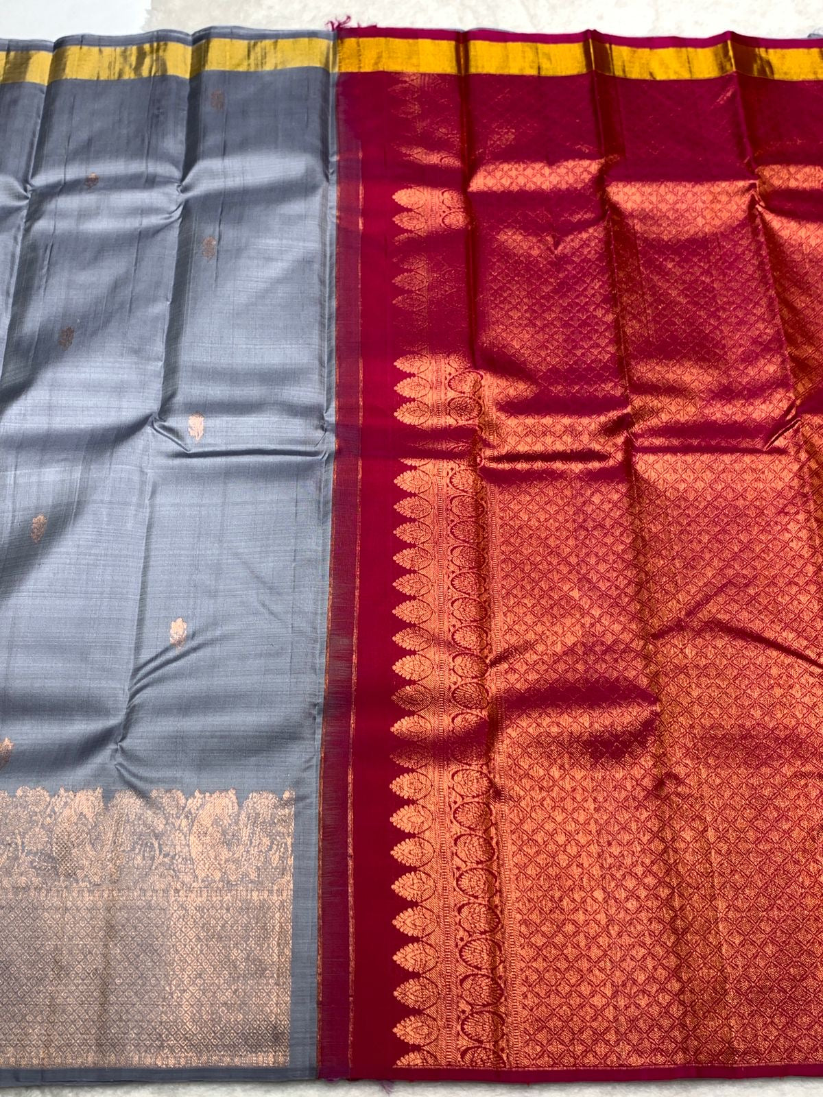 Classic Grey & Dark Pink 2gm Zari Elegance Kanchipuram Handloom Silk Saree SS25440