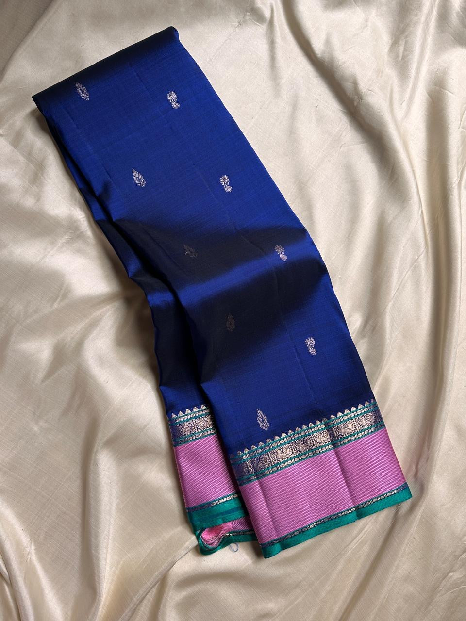 Classic Navy Blue & Light Pink Elegance Kanchipuram Handloom Silk Saree SS24537