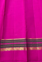 Load image into Gallery viewer, Classic Purple &amp; Deep Pink 2gm Zari Kanchipuram Handloom Silk Saree SS25577
