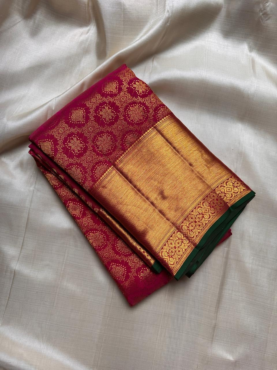 Classic Deep Pink & Green 2gm Zari Bridal Elegance Kanchipuram Handloom Silk Saree SS24782