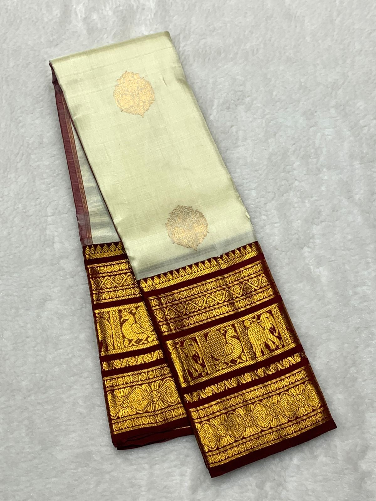 Classic Butter Cream & Caramel Brown 2gm Zari Bridal Elegance Kanchipuram Handloom Silk Saree SS21985