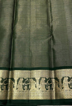 Load image into Gallery viewer, Classic Crimson Red &amp; Bottle Green 2gm Zari Elegance Kanchipuram Handloom Silk Saree SS25228
