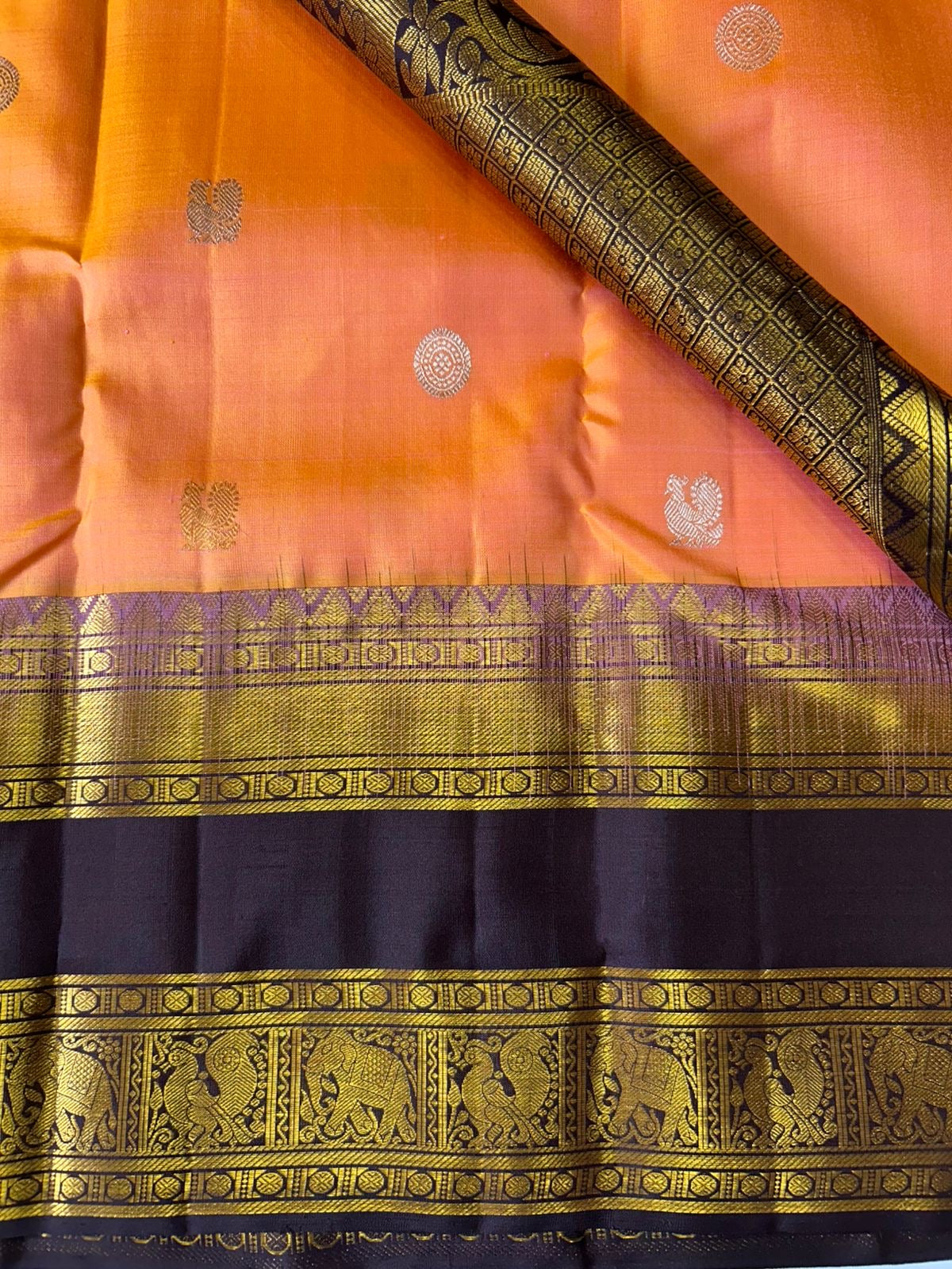 Classic Pastel Orange & Espresso 2gm Zari Elegance Kanchipuram Handloom Silk Saree SS23782