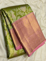 Load image into Gallery viewer, Classic Spring Green &amp; Nude Pink 2gm Zari Tissue Brocade Bridal Elegance Kanchipuram Handloom Silk Saree SS27092
