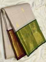 Load image into Gallery viewer, Classic OffWhite &amp; Deep Green 2gm Zari Elegance Kanchipuram Handloom Silk Saree SS26917
