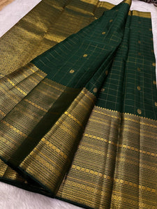 Classic Bottle Green Bridal Elegance Kanchipuram Handloom Silk Saree SS21912