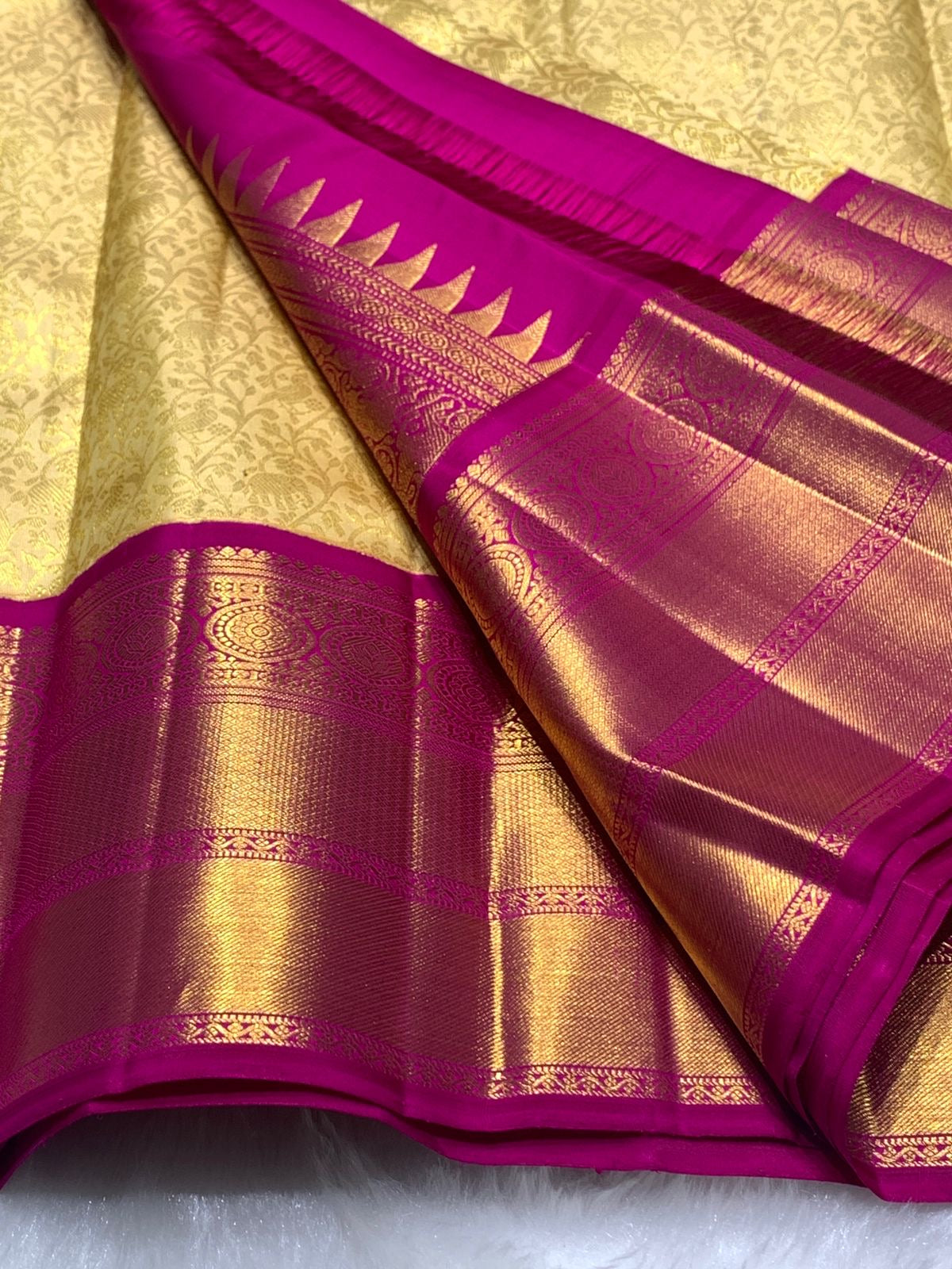 Classic Yellow & Pink 2gm Zari Bridal Elegance Kanchipuram Handloom Silk Saree SS25272