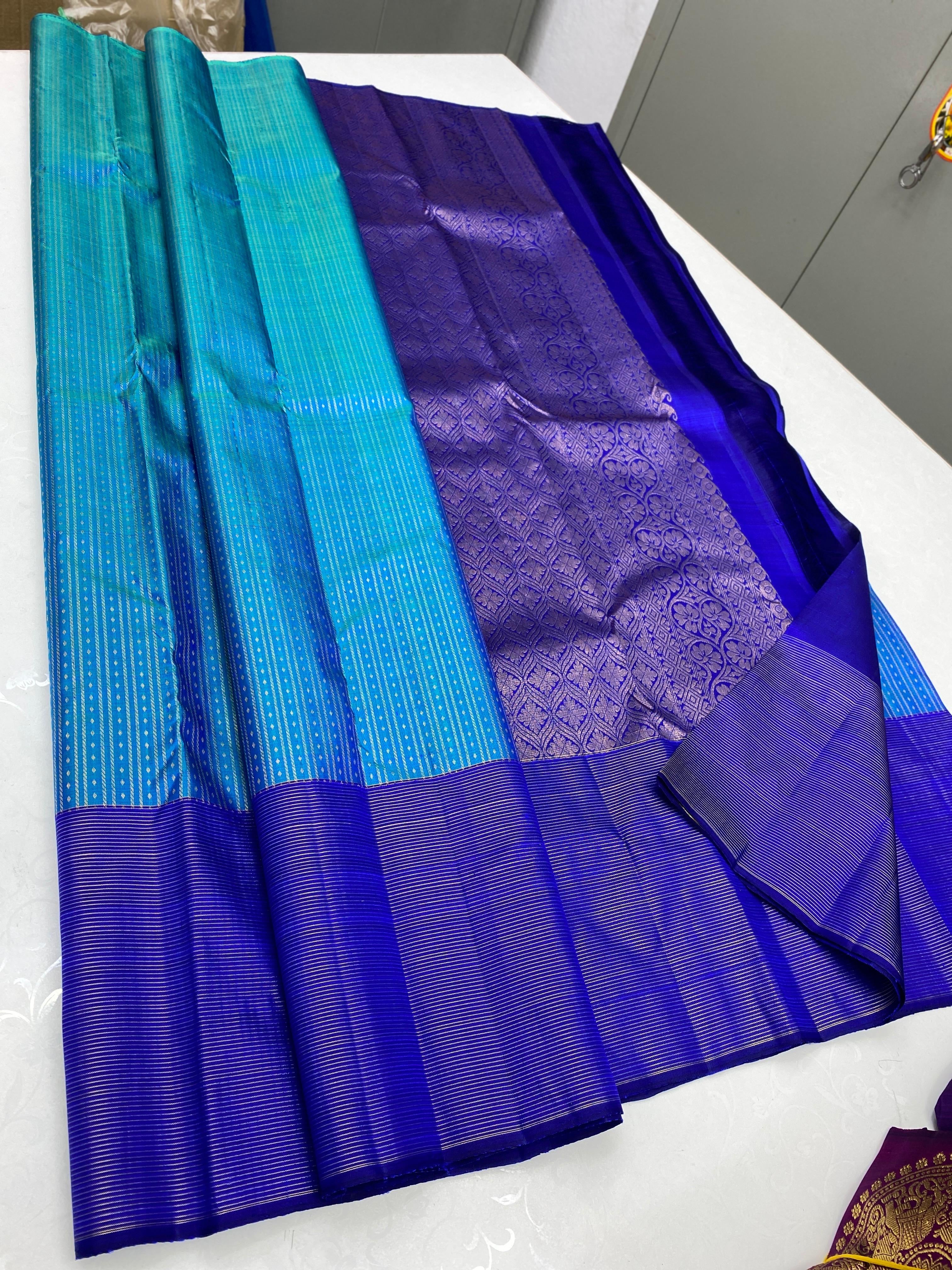 Classic Blue & Royal Blue 2gm Zari Elegance Kanchipuram Handloom Silk Saree SS25343